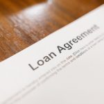 perbedaan surat dinas dan surat pribadi